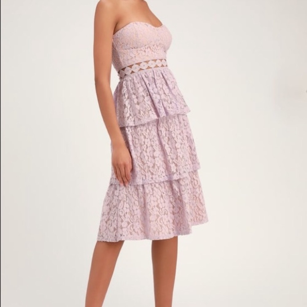 Lulu’s Adorn Lavender Lace Strapless Dress